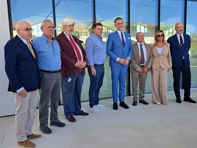 Il ministro Giuli in visita al cantiere del museo Mitoraj