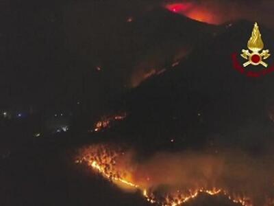 Incendio a Santa Maria del Giudice: nuova ordinanza di evacuazione in via del Monte