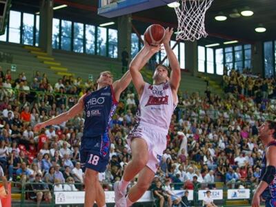 Al Palatagliate il Basketball club Lucca affronta la Virtus Roma: Mission Impossible?