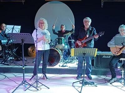 Maria Teresa Butori e i Diamante in concerto a Real Collegio Estate
