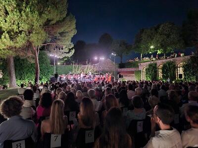 Notte magica a Palazzo Pfanner: per 'Il Giglio sotto le stelle' un nuovo sold-out