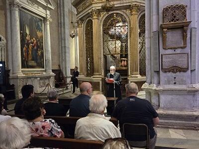 Santa Croce, tutte le celebrazioni religiose: triduo, luminara e messa del 14 settembre