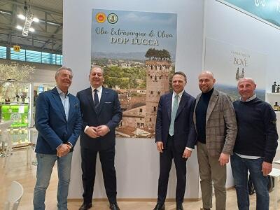 Gradita visita istituzionale allo stand della Camera di Commercio della Toscana Nord-Ovest a SOLEXPO 2026