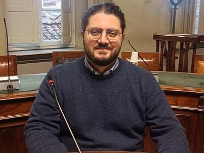 Affitti brevi e caro casa, Lucca Civica - Volt - Lucca è popolare: "Una città che funziona solo per chi arriva si svuota"