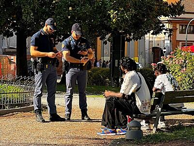Controlli della polizia di Stato e polizia locale fra stazione e centro