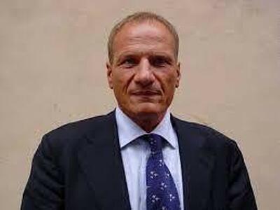 L'opposizione insorge: "Vi dovete solo vergognare. Avete abbandonato l'aula per non confrontarvi con i cittadini"
