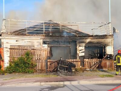 Un incendio distrugge il Macondo in Darsena