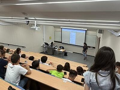 Cyberbullismo e privacy online: da Lucca a Liverpool per educare i giovani alla sicurezza digitale