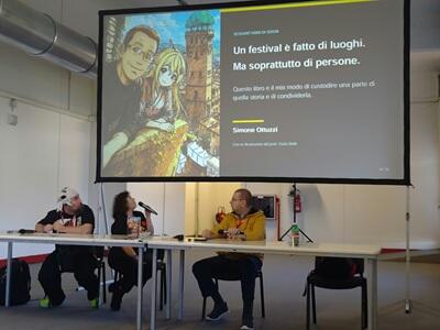 Lo youtuber Omotenashi Anime presenta il libro I miei primi 20 anni di Comics: “Lucca Comics &amp; Games diversa da tutte le altre fiere per il calore umano”