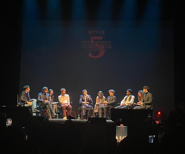 Lucca in delirio per le star di Stranger Things