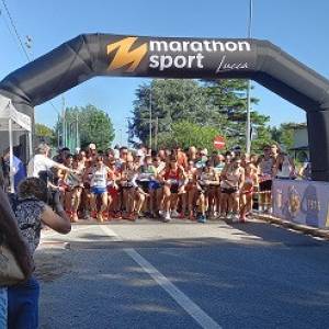 partenza della staffetta del pioppino 2025