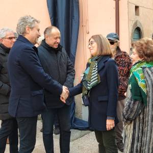 81f6ad38-2dda-4aa8-96a7-aa1155ddef77