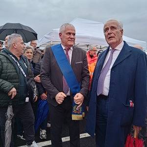 301d2737-3cff-451e-9bc1-aa31a10d64e1