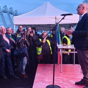 f0ab1e32-8996-4c72-b71e-005cbdc81e64