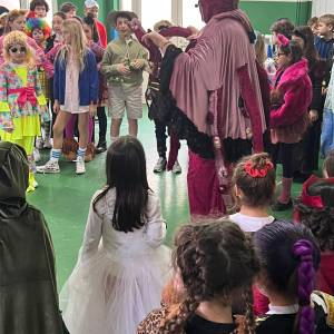 b6f54681-7a0b-4cdb-b6fa-f25078bb7475