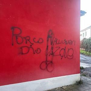 40ac863d-de1b-4f5e-a105-d03d0a235af0