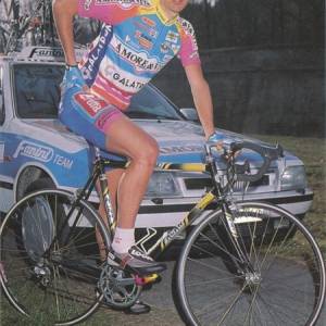 5. Flavio Milan, papà di Jonathan, in maglia Amore e Vita