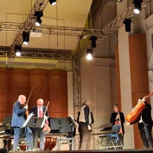 e79afbf9-a556-421d-8772-0e832bacde50