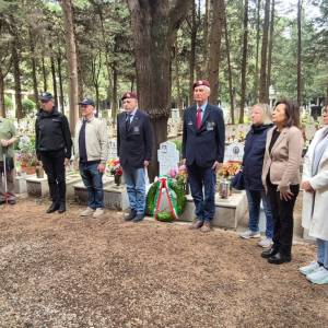 fc5d6a77-55bb-4b2b-b753-67d6e8c95fd5