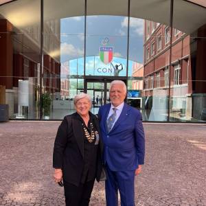 2d050b39-0861-4c6d-9243-766916488d18