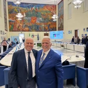 ea827340-0523-4c3a-b8e0-0d1a4d6fea30