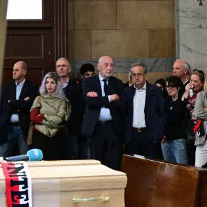 54fd8963-9845-4eb4-9baa-7d07e655342b