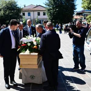 61cfd1b6-e93e-453a-a01b-71bbf84b9c9a