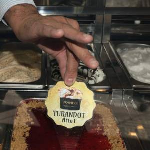 fa91d106-3073-4805-aabb-cc8618fdc3ae